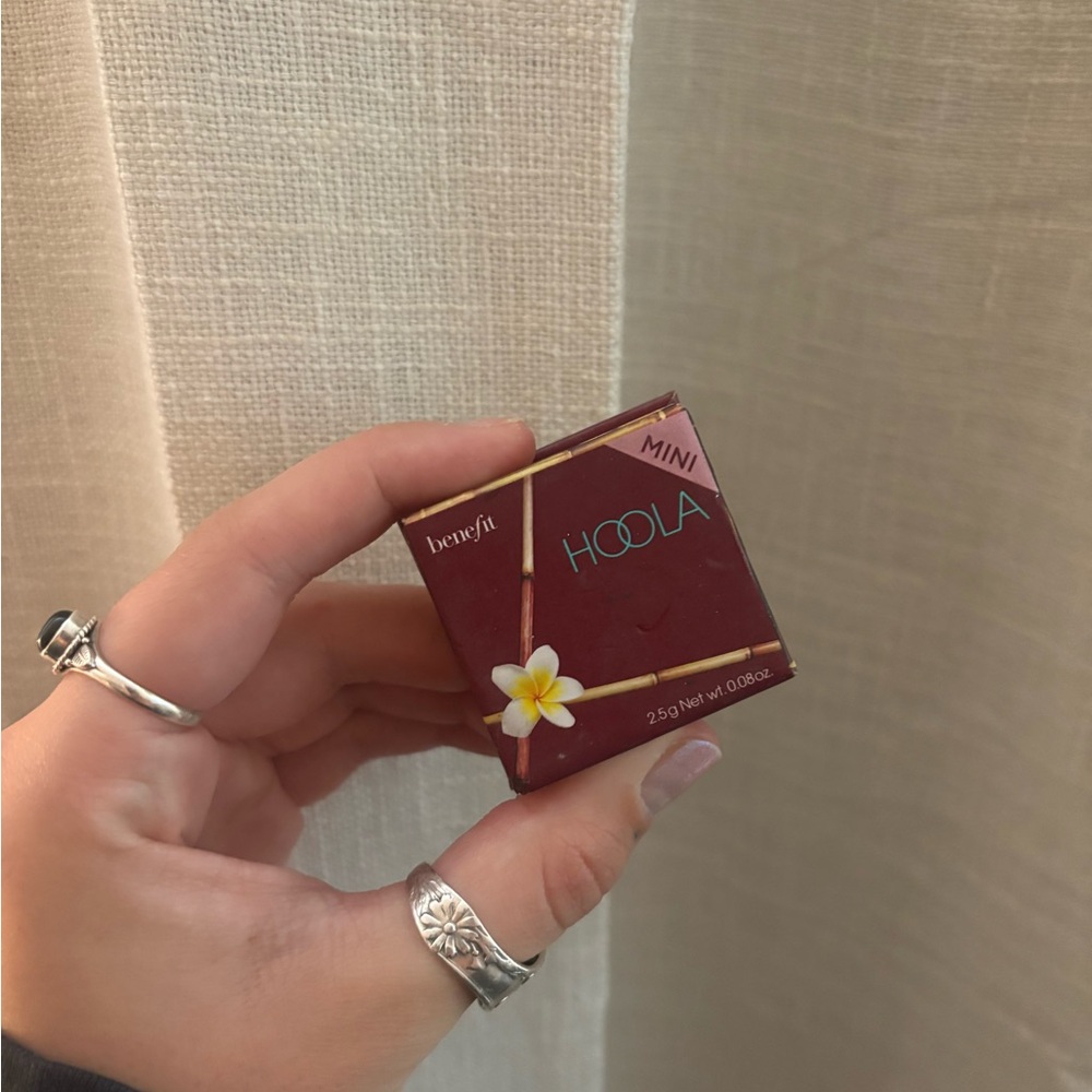 Benefit Hoola Mini Bronzer in Rich Brown